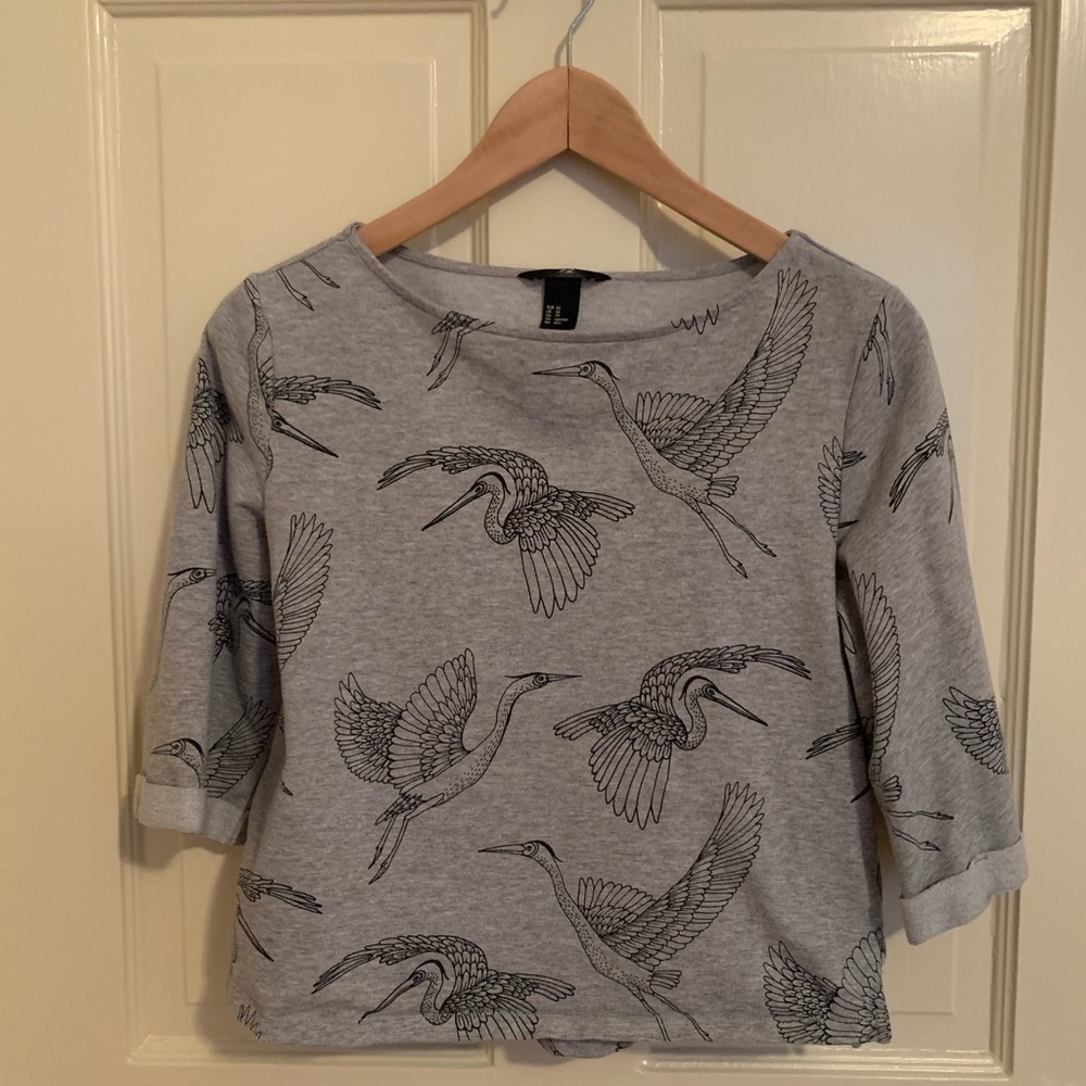 H&M 3/4 sleeve crane print crop sweater